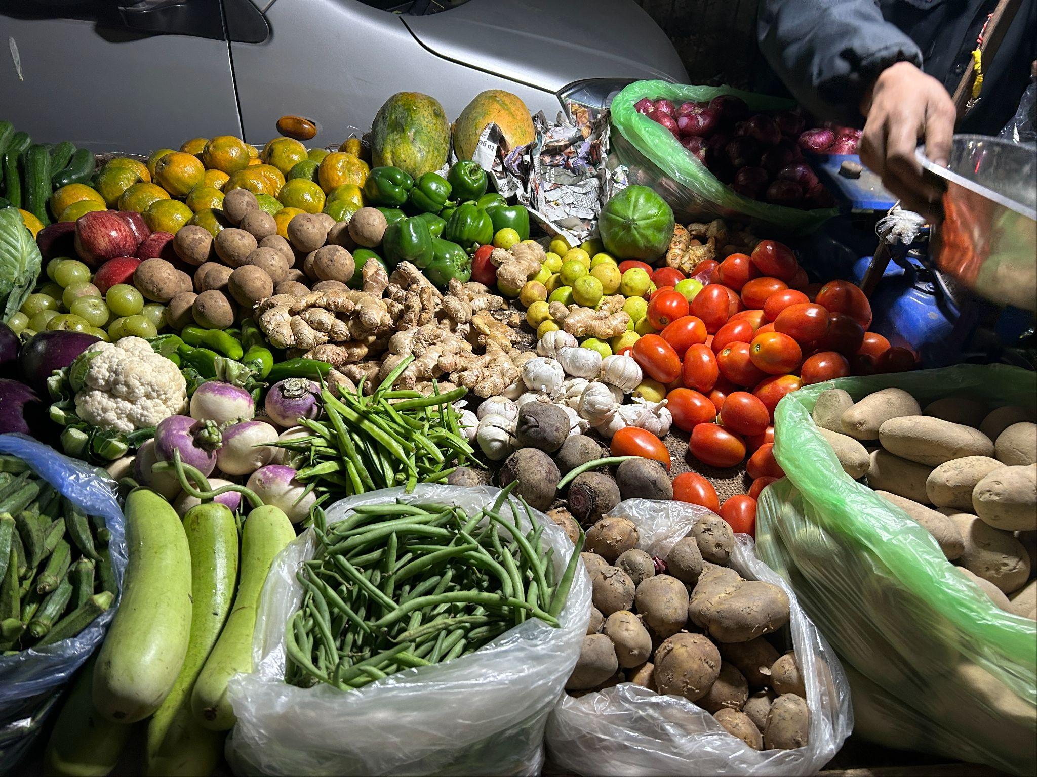 インドのバザールの八百屋さん